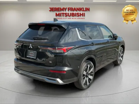 More photos of 2026 Mitsubishi Outlander SE at Jeremy Franklin Mitsubishi, MO
