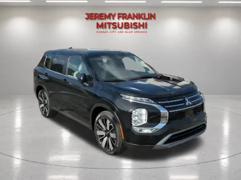 Black 2026 Mitsubishi Outlander SE for sale in Kansas City, MO