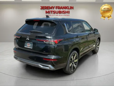More photos of 2026 Mitsubishi Outlander SE at Jeremy Franklin Mitsubishi, MO