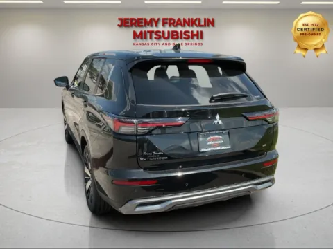 More photos of 2026 Mitsubishi Outlander SE at Jeremy Franklin Mitsubishi, MO