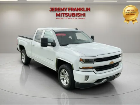 White 2017 Chevrolet Silverado 1500 LT2 for sale in Kansas City, MO