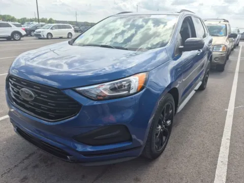 Blue 2022 Ford Edge SE for sale in Kansas City, MO