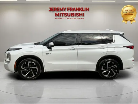 More photos of 2025 Mitsubishi Outlander PHEV SEL Black Edition at Jeremy Franklin Mitsubishi, MO