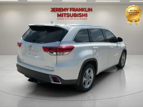 More photos of 2018 Toyota Highlander Limited at Jeremy Franklin Mitsubishi, MO
