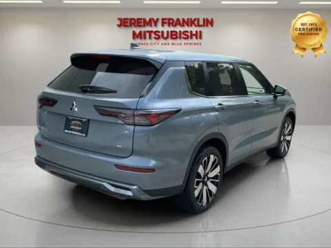More photos of 2026 Mitsubishi Outlander SE at Jeremy Franklin Mitsubishi, MO