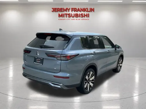 Another view of 2026 Mitsubishi Outlander SE for sale in Kansas City, MO at Jeremy Franklin Mitsubishi