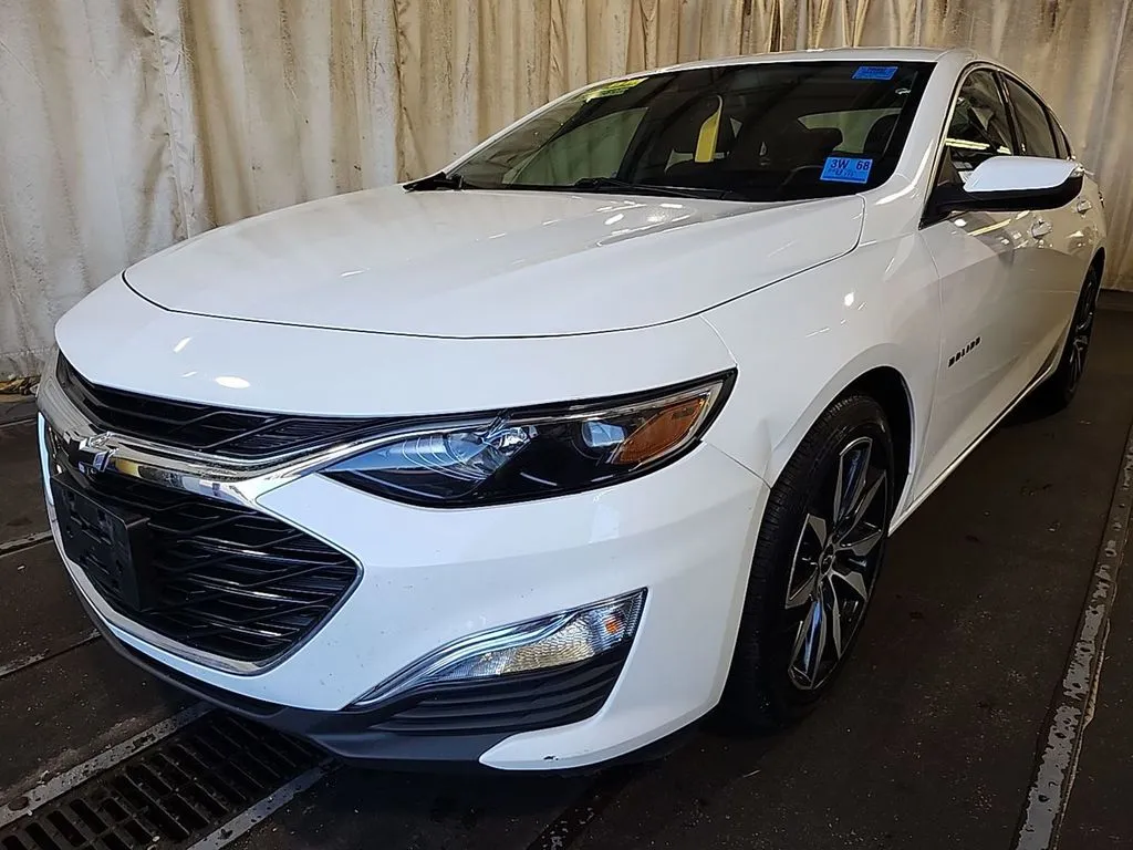 Used 2024 Chevrolet Malibu RS with VIN 1G1ZG5ST2RF114012 for sale in Kansas City