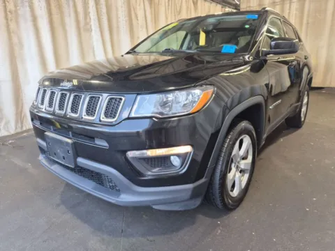 Black 2021 Jeep Compass Latitude for sale in Kansas City, MO