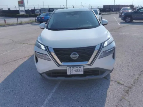 More photos of 2023 Nissan Rogue SV at Jeremy Franklin Mitsubishi, MO