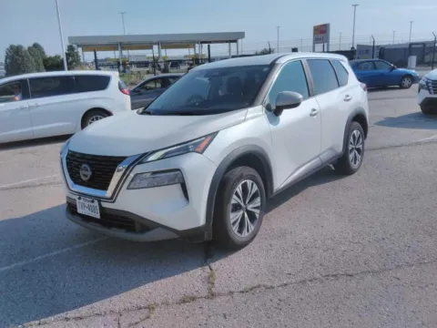 White 2023 Nissan Rogue SV for sale in Kansas City, MO