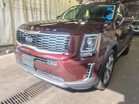 Red 2021 Kia Telluride S for sale in Kansas City, MO