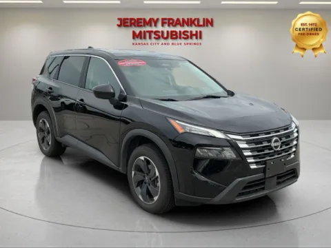 Black 2024 Nissan Rogue SV for sale in Kansas City, MO