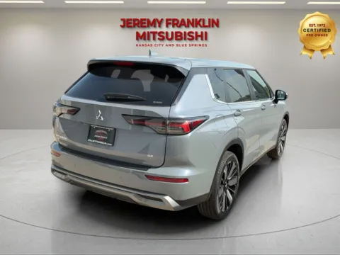 More photos of 2026 Mitsubishi Outlander SE at Jeremy Franklin Mitsubishi, MO