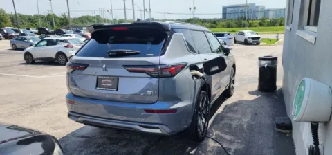 More photos of 2026 Mitsubishi Outlander PHEV SEL at Jeremy Franklin Mitsubishi, MO