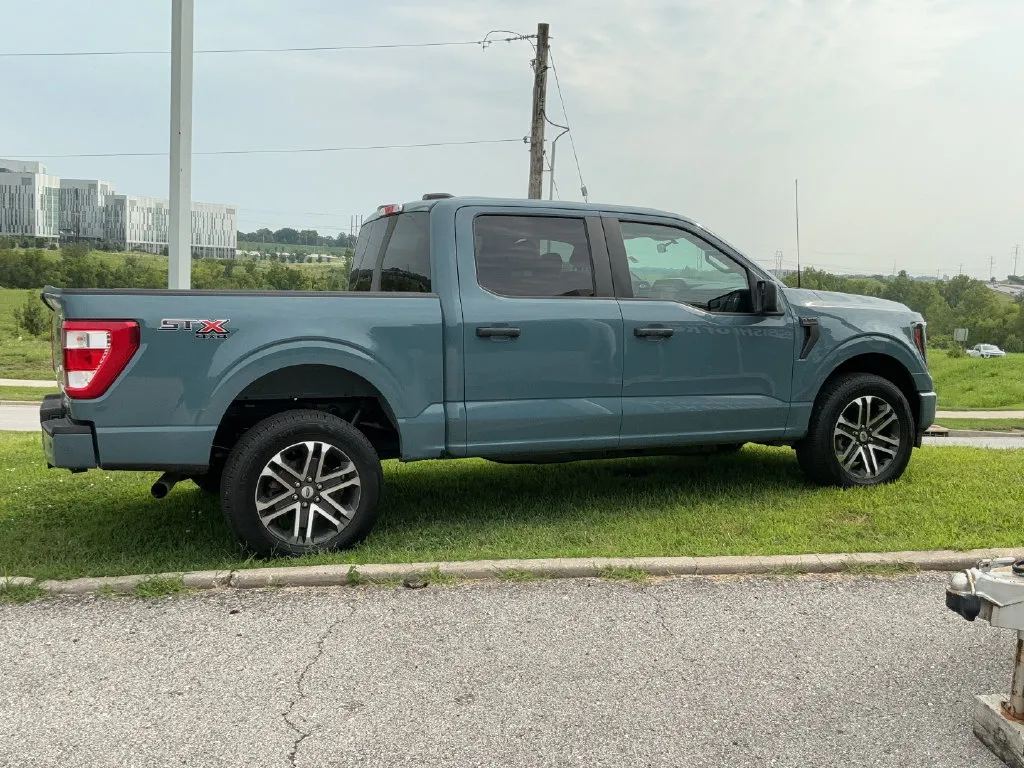 Used 2023 Ford F-150 XL with VIN 1FTEW1EP5PKE40102 for sale in Kansas City