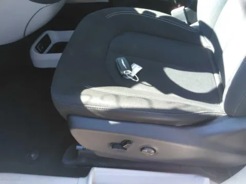 More photos of 2022 Chrysler Voyager LX at Jeremy Franklin Mitsubishi, MO