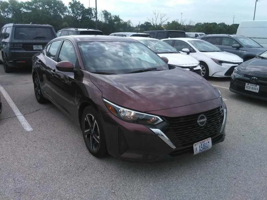 Used 2024 Nissan Sentra SV with VIN 3N1AB8CV3RY360843 for sale in Kansas City