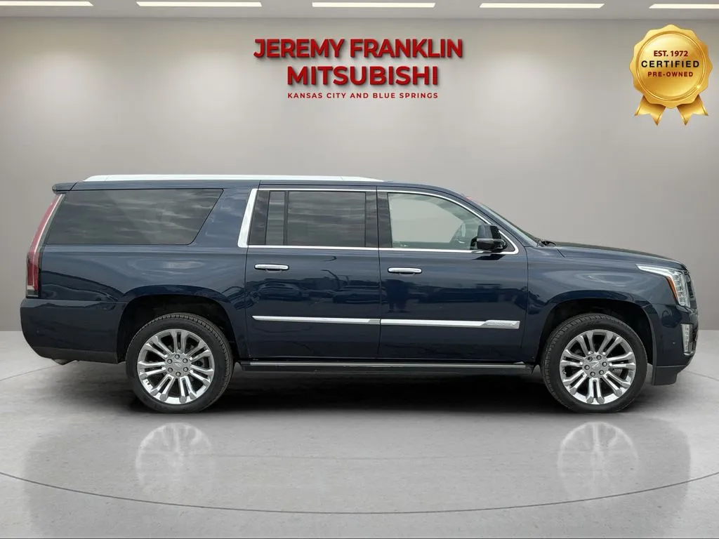 Used 2018 Cadillac Escalade ESV Premium Luxury with VIN 1GYS4JKJ9JR122632 for sale in Kansas City