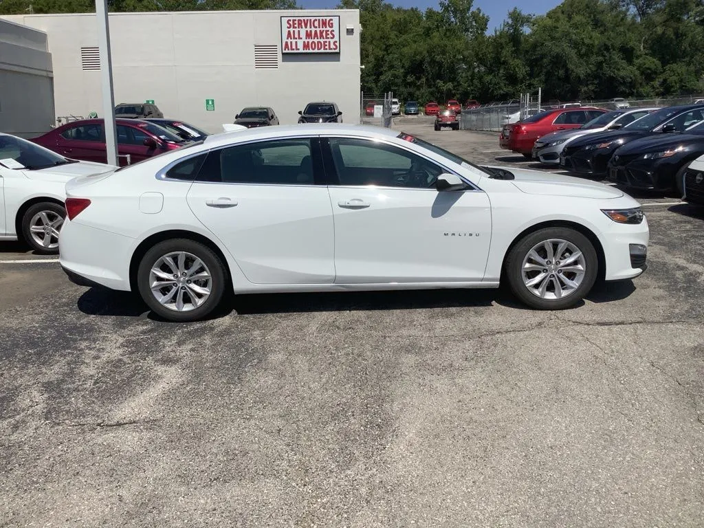 Used 2024 Chevrolet Malibu 1LT with VIN 1G1ZD5ST1RF143770 for sale in Kansas City