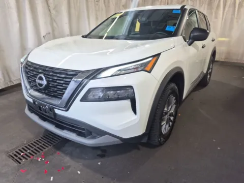 White 2023 Nissan Rogue S for sale in Kansas City, MO