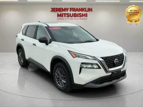 White 2023 Nissan Rogue S for sale in Kansas City, MO