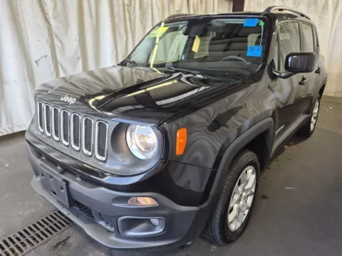 Black 2017 Jeep Renegade Latitude for sale in Kansas City, MO