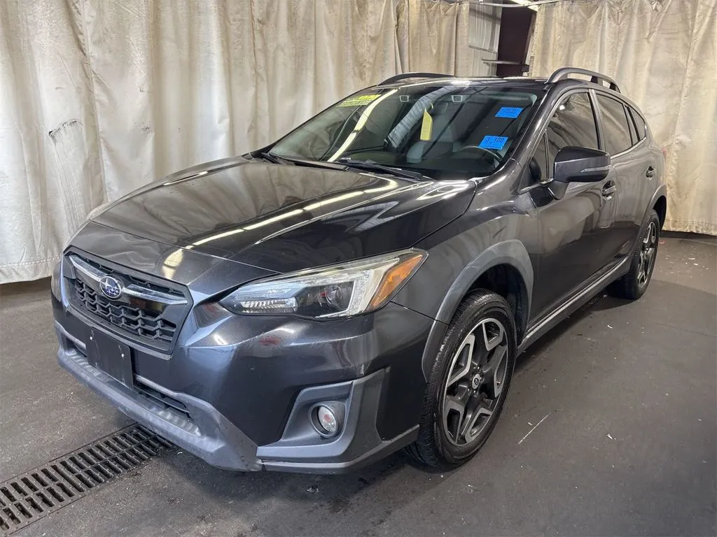 Used 2018 Subaru Crosstrek Limited with VIN JF2GTAMC7JH329198 for sale in Kansas City