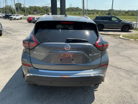 More photos of 2019 Nissan Murano SL at Jeremy Franklin Mitsubishi, MO