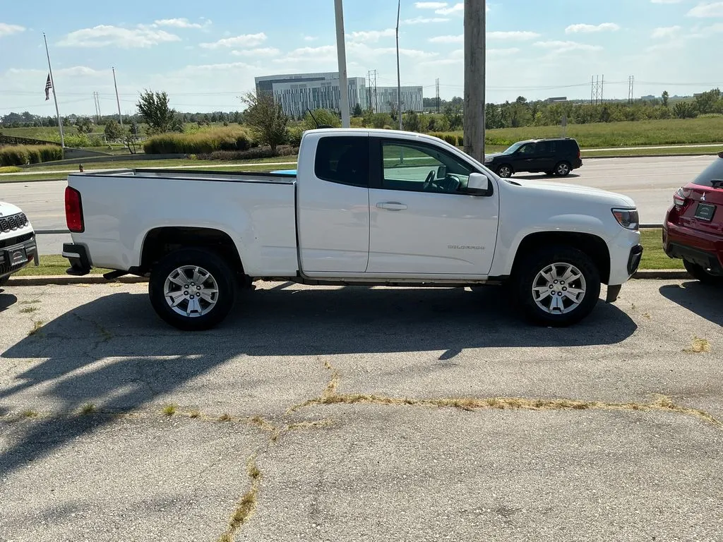 Used 2021 Chevrolet Colorado LT with VIN 1GCHSCEA4M1159233 for sale in Kansas City