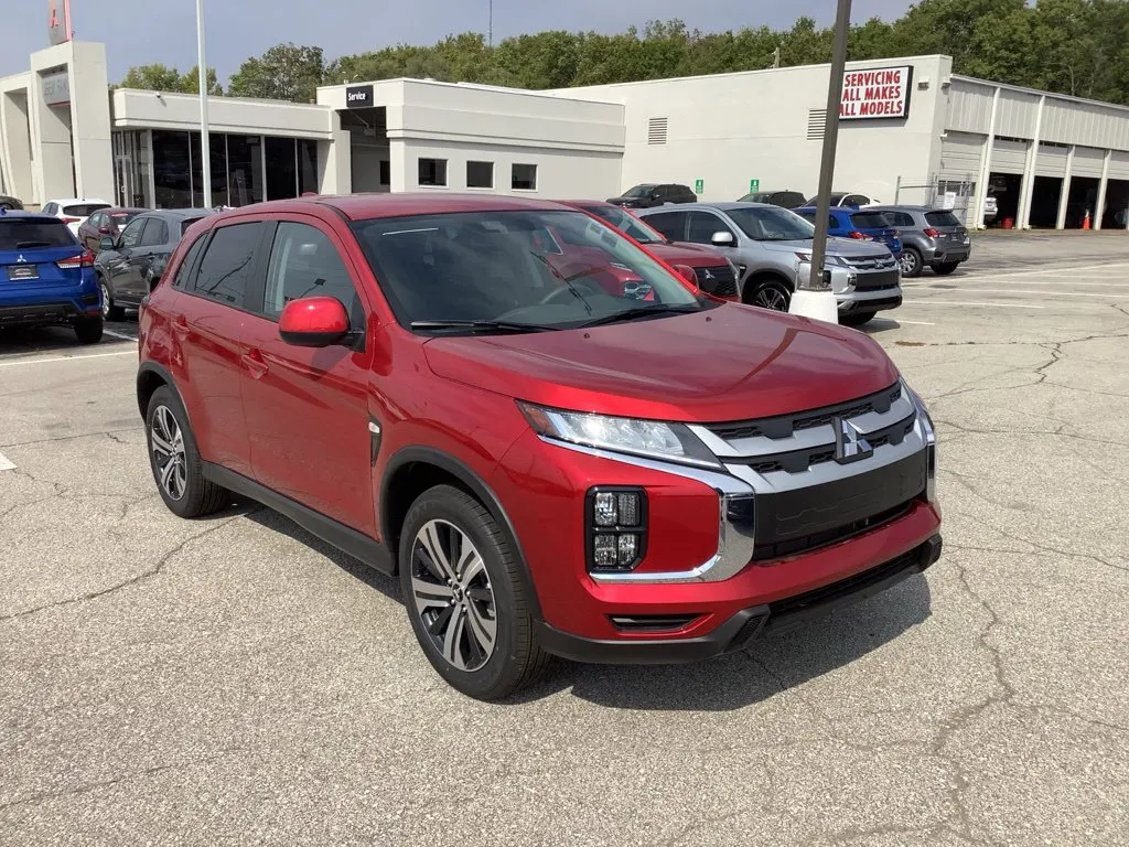 Red 2027 Mitsubishi Outlander Sport 2.0 ES for sale in Kansas City, MO