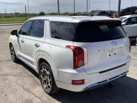More photos of 2021 Hyundai Palisade Calligraphy at Jeremy Franklin Mitsubishi, MO