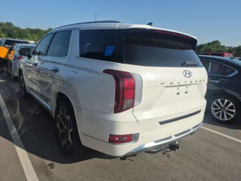 More photos of 2021 Hyundai Palisade Calligraphy at Jeremy Franklin Mitsubishi, MO