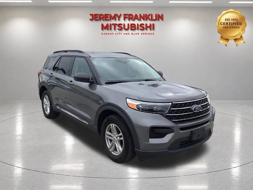 Gray 2021 Ford Explorer XLT for sale in Kansas City, MO