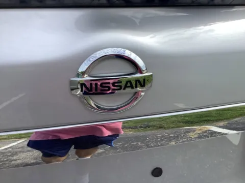 More photos of 2019 Nissan Pathfinder SL at Jeremy Franklin Mitsubishi, MO