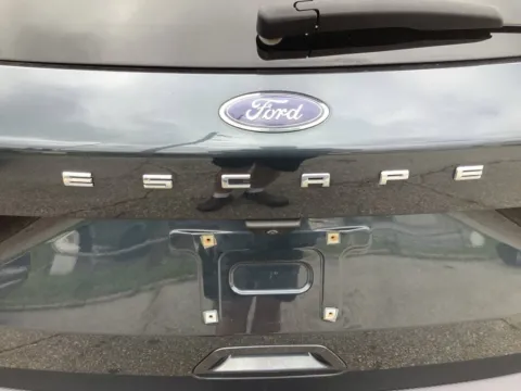 More photos of 2022 Ford Escape Plug-In Hybrid SEL at Jeremy Franklin Mitsubishi, MO
