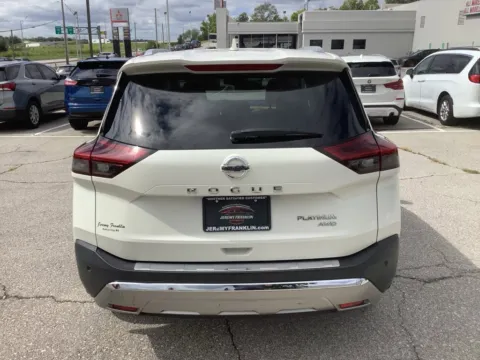 More photos of 2021 Nissan Rogue Platinum at Jeremy Franklin Mitsubishi, MO