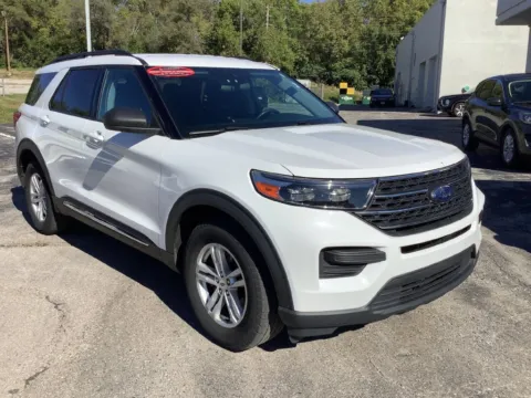White 2022 Ford Explorer XLT for sale in Kansas City, MO