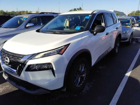 White 2023 Nissan Rogue S for sale in Kansas City, MO