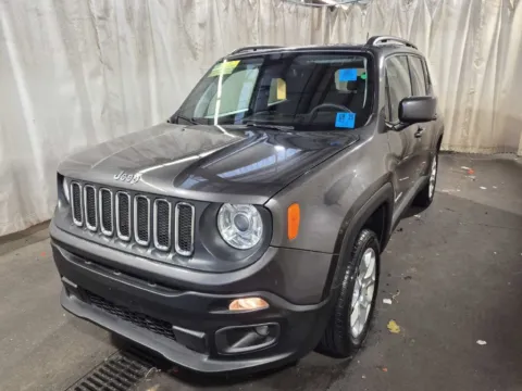 Gray 2018 Jeep Renegade Latitude for sale in Kansas City, MO