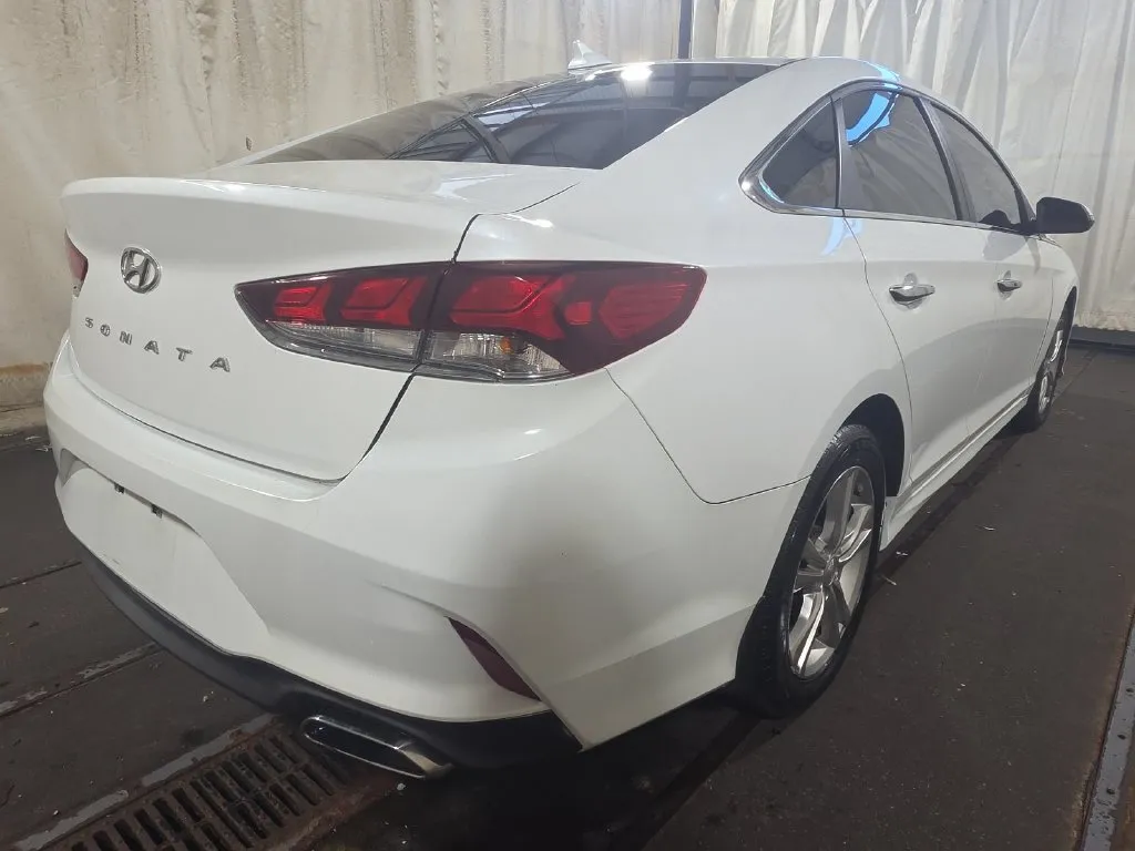 Used 2019 Hyundai Sonata SEL with VIN 5NPE34AF8KH729134 for sale in Kansas City