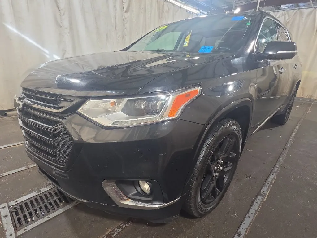 Black 2019 Chevrolet Traverse Premier for sale in Kansas City, MO