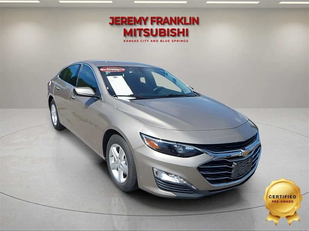 Gray 2023 Chevrolet Malibu LT for sale in Kansas City, MO
