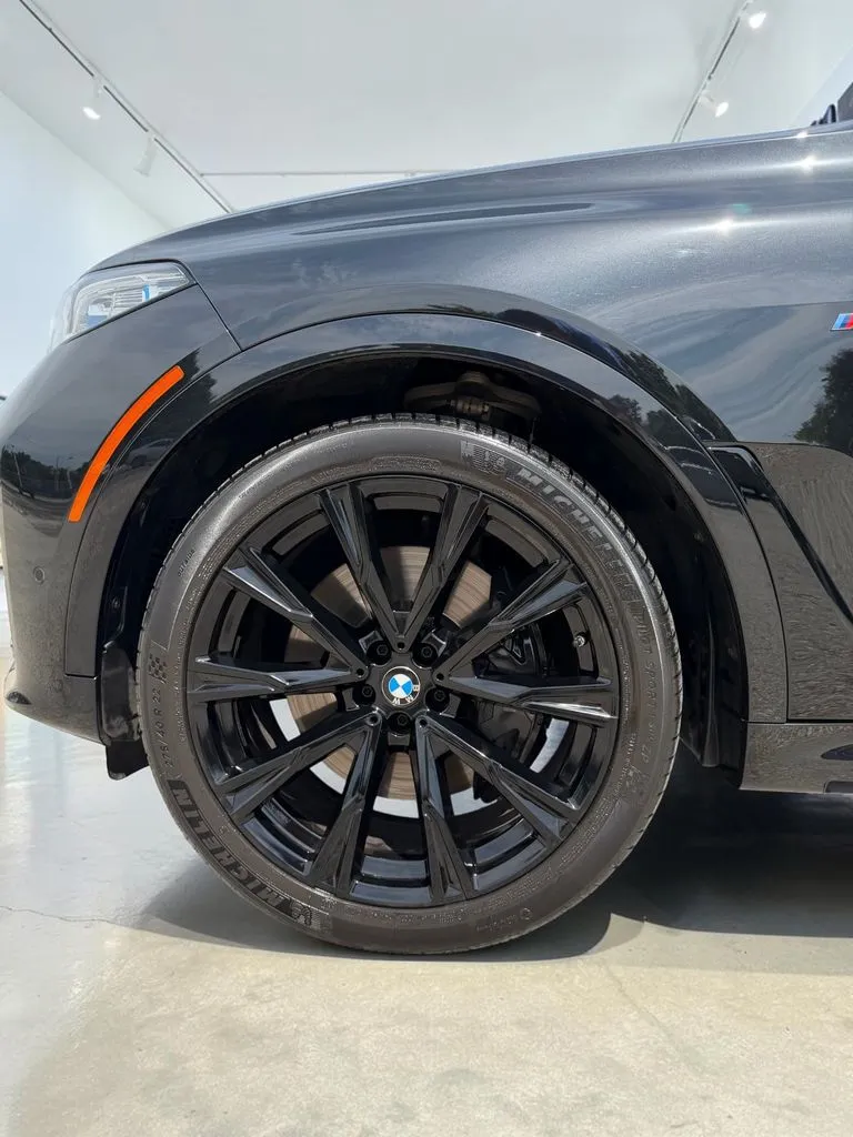 2022 BMW X7 M50i - Photo 15