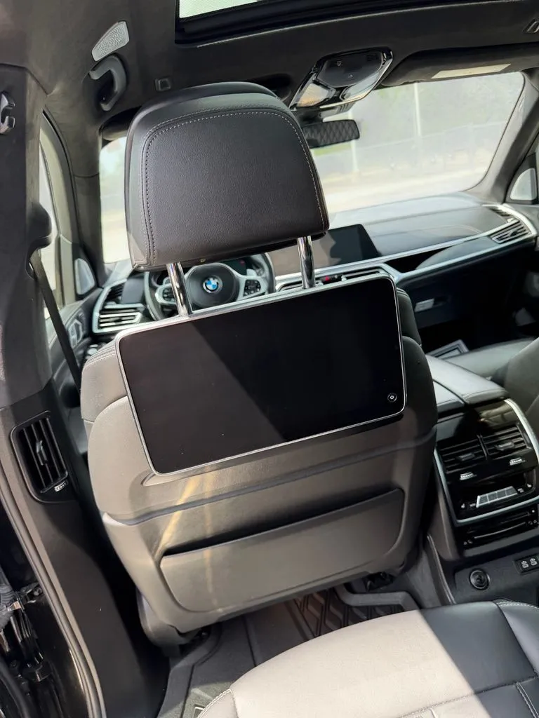 2022 BMW X7 M50i - Photo 21