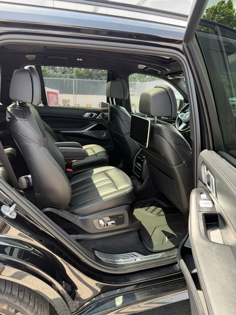 2022 BMW X7 M50i - Photo 38