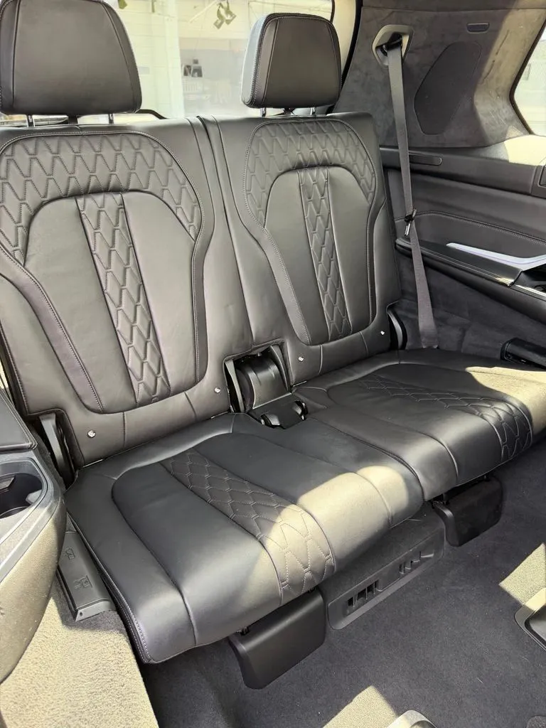 2022 BMW X7 M50i - Photo 42