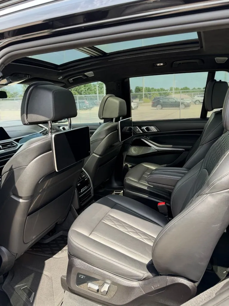 2022 BMW X7 M50i - Photo 20