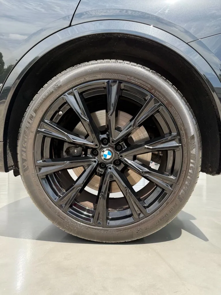 2022 BMW X7 M50i - Photo 14