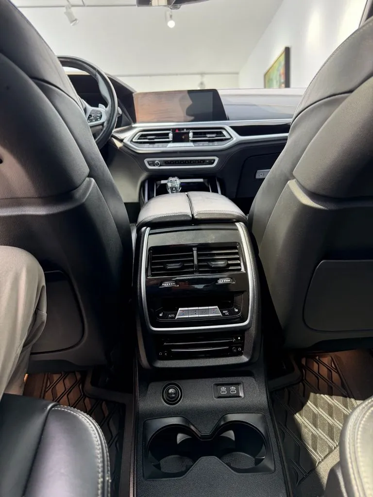 2022 BMW X7 M50i - Photo 23