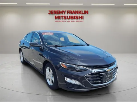 Gray 2023 Chevrolet Malibu LT for sale in Kansas City, MO